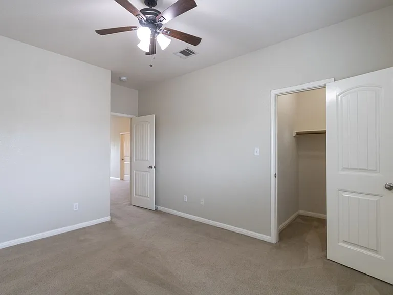 18601 Derby Hill Ln — Photo 25