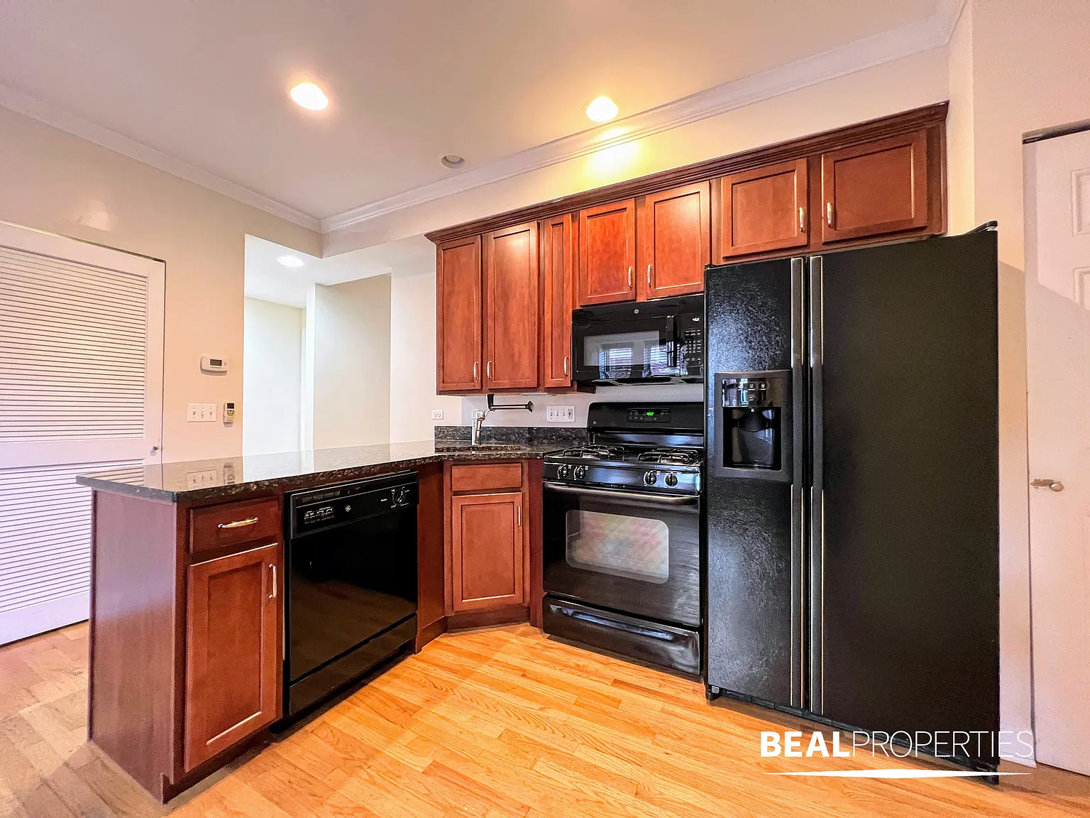 3244-54 N Clifton Ave — Photo 4