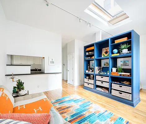 Sold by Compass | media 2