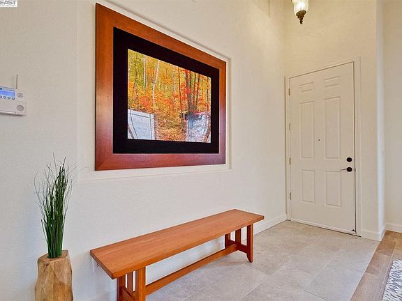 2nd image of 123 Cascades Cir
