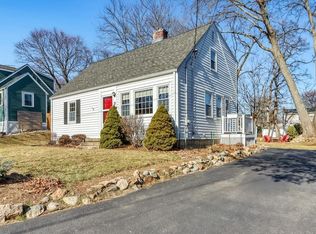 8 Lexington St, Stoneham, MA 02180