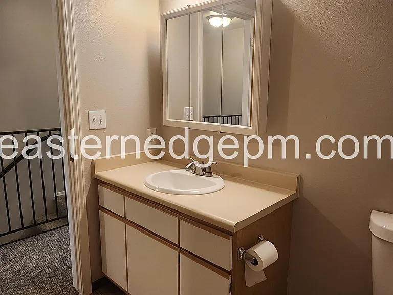 625 SW 19th St #6 — Photo 12