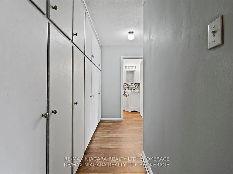 27 Main St #2 — Photo 7