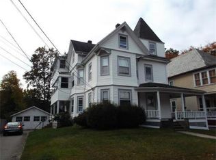 32 Park Rd, Brockton, MA 02301