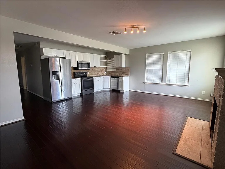 2414 Eagle St #B — Photo 3