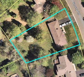 10542 Vessey Rd, Bloomington, MN, 55437