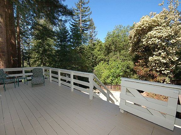 4th image of 5 Meadow Dr