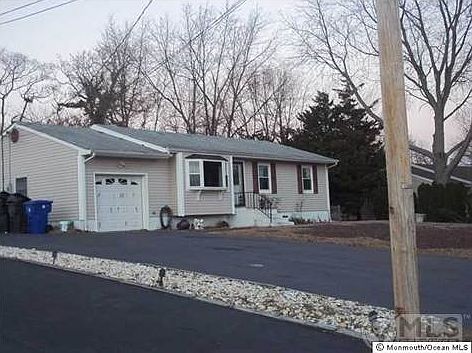 2nd image of 44 Dogwood Ln