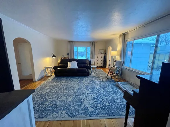 224 W Walnut St, Lyman, WY 82937