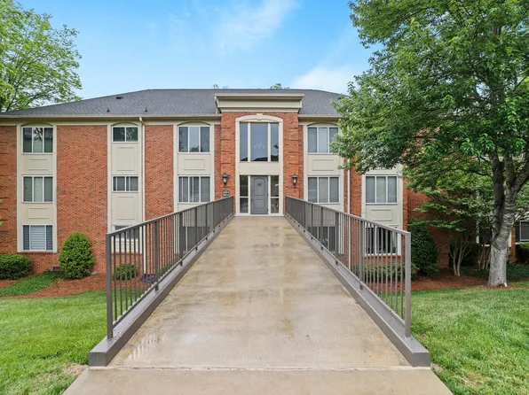 4487 Post Pl APT 139, Nashville, TN 37205