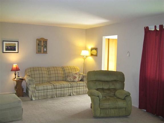 3rd image of 2570 Highgrove Ct