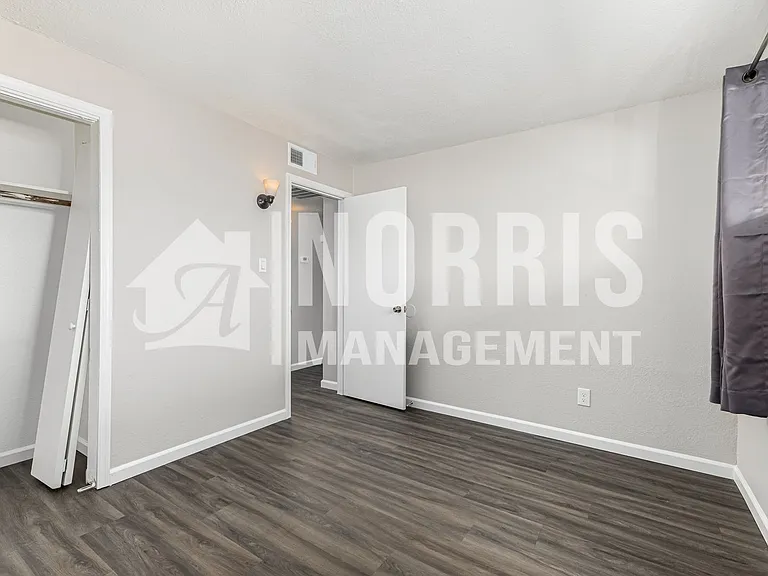 803 N Park Ave — Photo 21