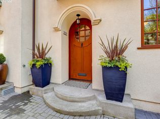 2527 NW Westover Rd #3, Portland, OR 97210