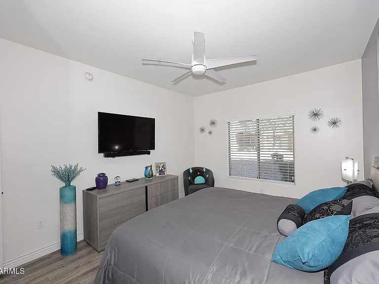 E Deer Valley Dr — Photo 7