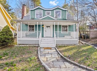 190 Toms Rd, Stamford, CT 06906