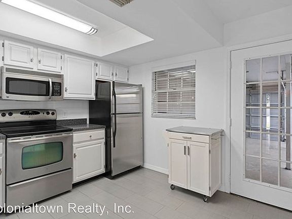 2nd image of 2607 E Church St