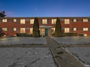 1245 Derby Rd UNIT 4, Birmingham, MI 48009