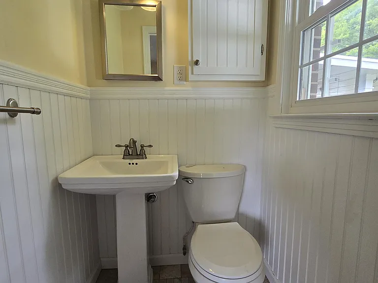 208 Caldwell Dr — Photo 6