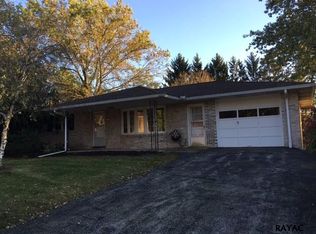 2612 Sunset Ln, York, PA 17408