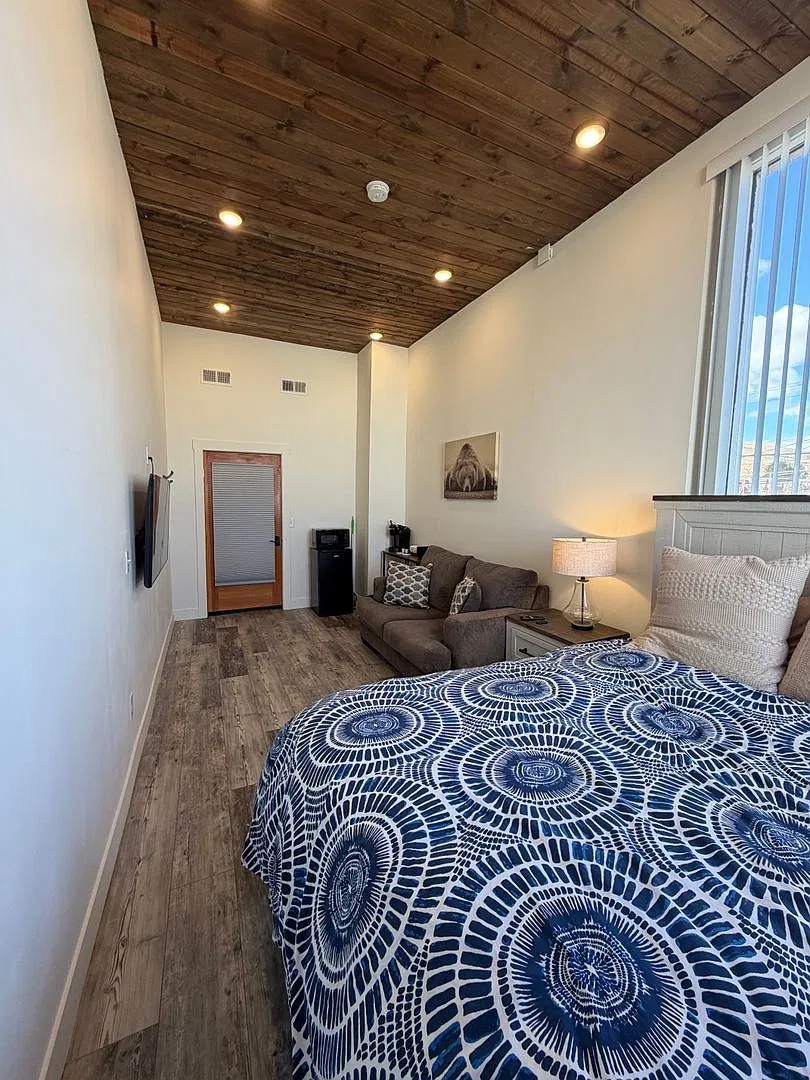 55 Alder Residential — Photo 4