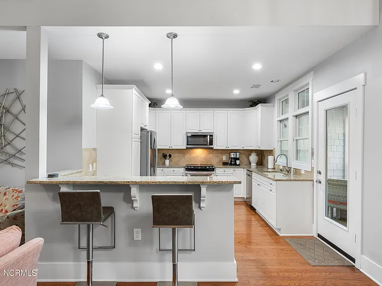 2537 Saint James Dr SE #807 — Photo 11