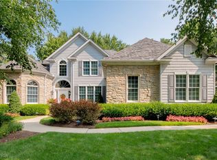 35974 Falcon Crest Ave, Avon, OH 44011