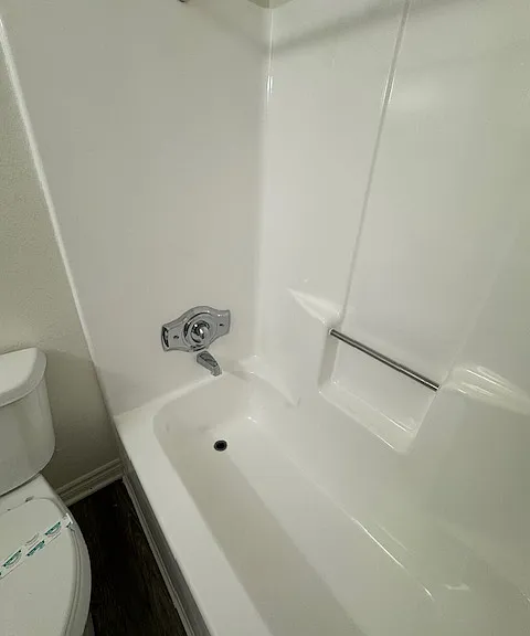 Westbay Apartments — Photo 74