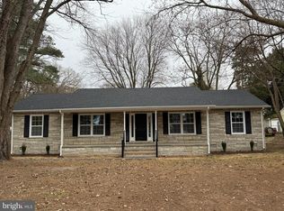 192 E Banbury Rd, Tappahannock, VA 22560