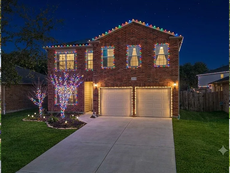 2712 Woodspring Acres Dr — Photo 2