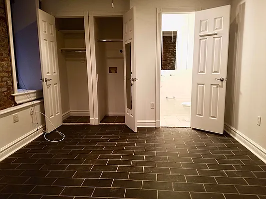 Rented by Compass | media 24