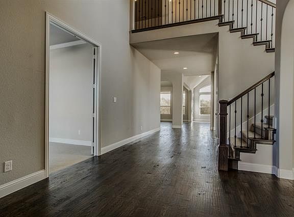 3rd image of 1640 Jeffrey Dr