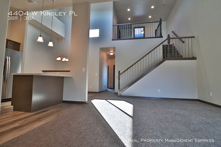1st image of 4404 W Kinsley Pl