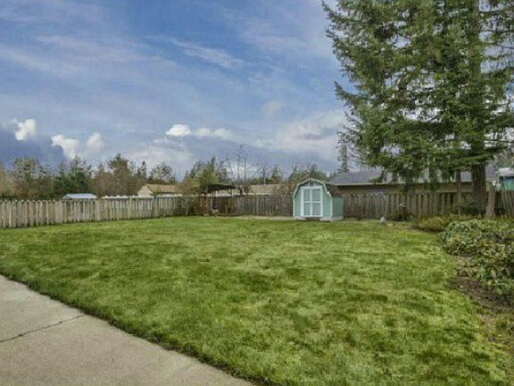 2nd image of 2014 Lake Dr SW