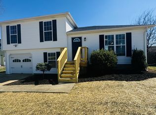 930 Hundley Ln, Lebanon, KY 40033