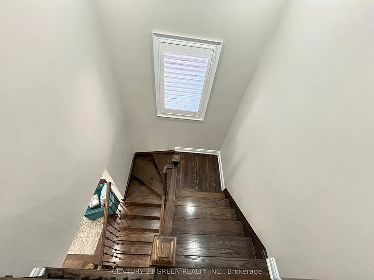 199 Windfields Farm Dr W — Photo 15