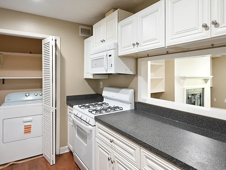 908 Park Ridge Cir — Photo 14