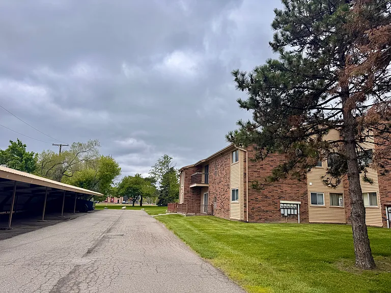 16150 Clarkson Dr #13 — Photo 4