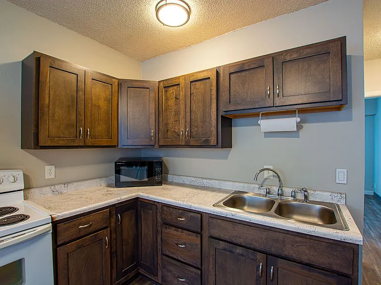 11501 Richland Dr — Photo 6