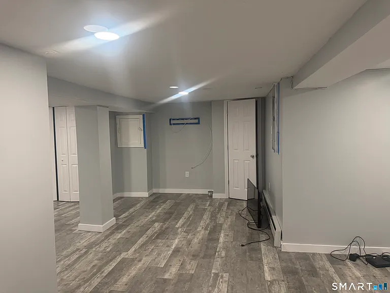 382 Vine St #6 — Photo 3