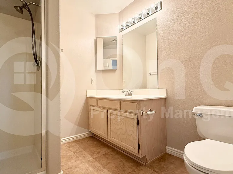 9405 E Presidio Rd — Photo 28