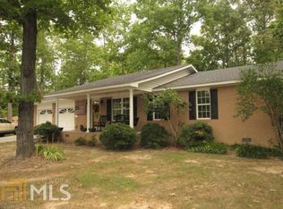 70 Debbie Dr, Cedartown, GA 30125