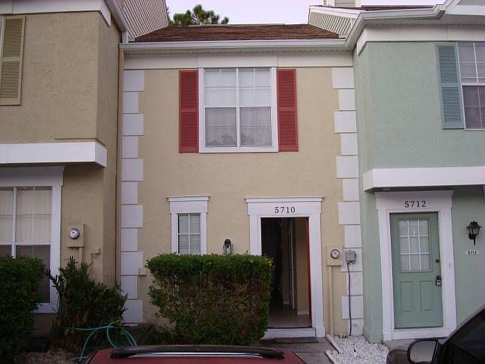 Front of Townhome
