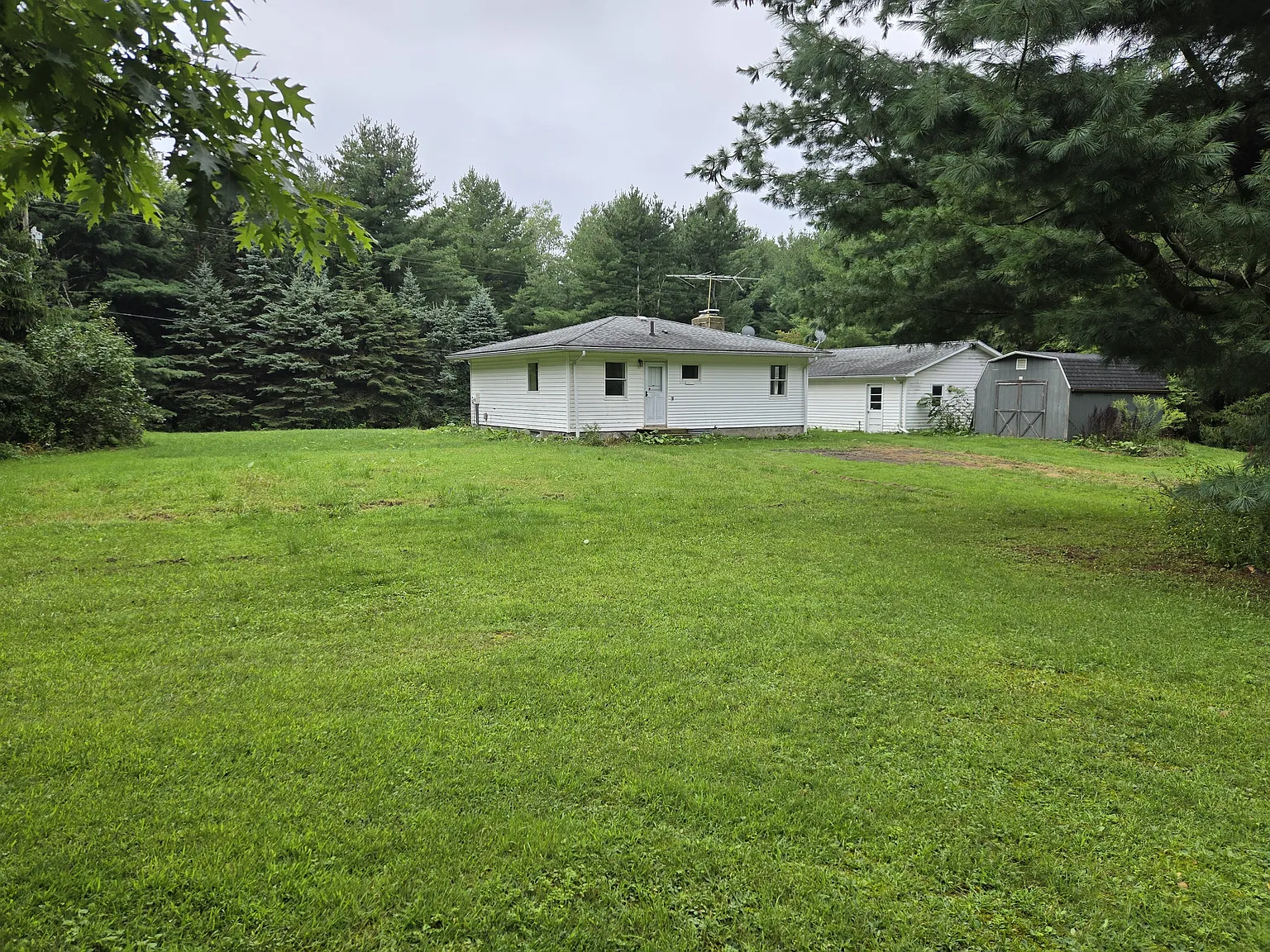1 bed, 832 sqft, $1,850 — Photo 3