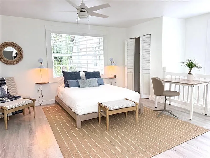 Studio, 410 sqft, $1,995 — Photo 4