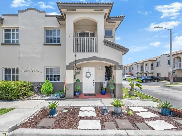 11429 NW 93rd Ct #1, Hialeah Gardens, FL 33018