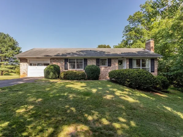 6765 Vista Heights Rd, Bridgewater, VA 22812