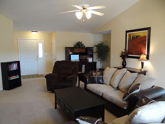 4th image of 2602 Thornberry Dr