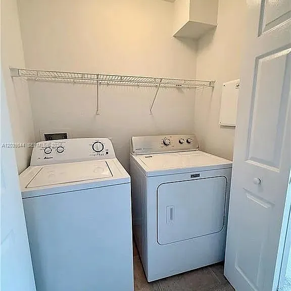 15498 Marcello Cir — Photo 27