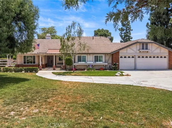 17477 Owl Tree Rd, Riverside, CA 92504