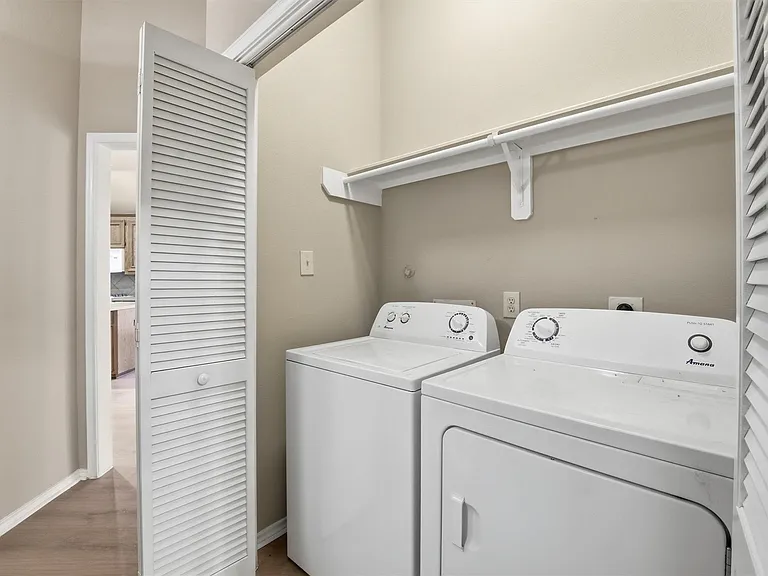 20931 Hamlet Ridge Ln — Photo 22